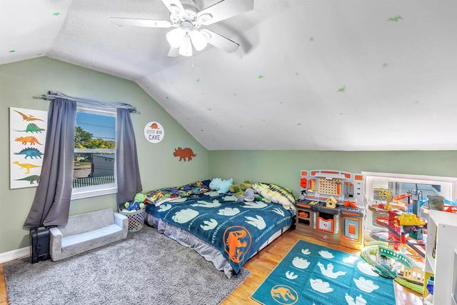 708 N CHESTNUT AVENUE, Green Bay, WI 54303