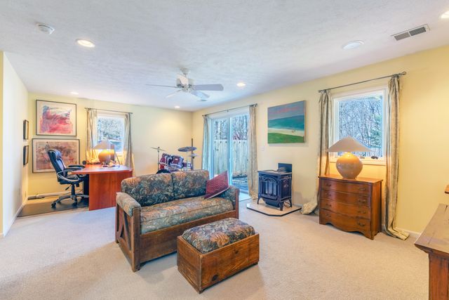 319 S Union Street, Douglas, MI 49406