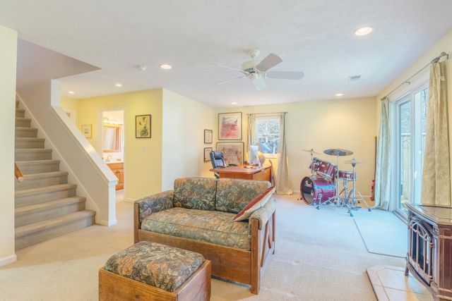 319 S Union Street, Douglas, MI 49406