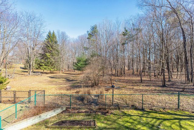 319 S Union Street, Douglas, MI 49406