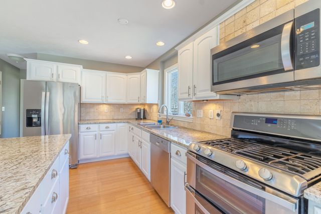 319 S Union Street, Douglas, MI 49406