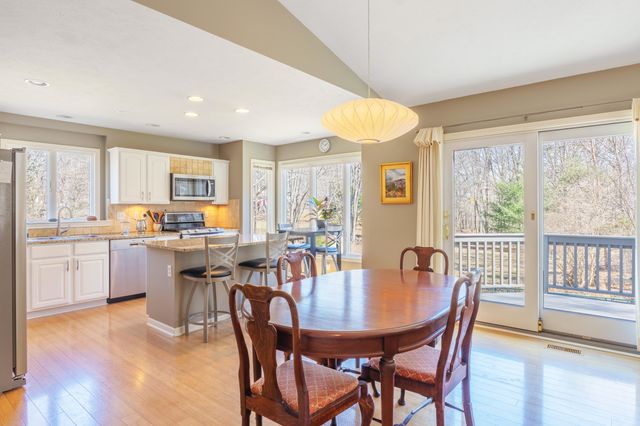 319 S Union Street, Douglas, MI 49406