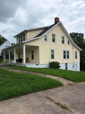 911 I Street, North Wilkesboro, NC 28659
