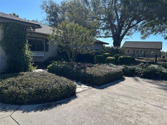 1920 SUSSEX DRIVE, Mount Dora, FL 32757