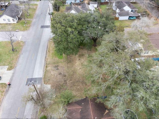 411 E Gulf Street, Baytown, TX 77520