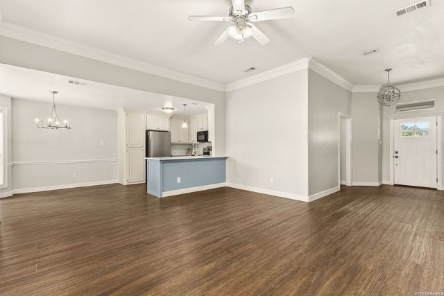 2030 Stonehaven, San Marcos, TX 78666