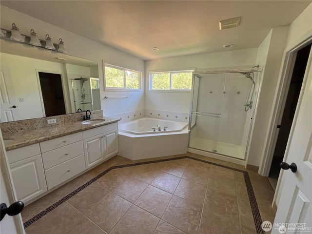22840 NE 100th Place, Redmond, WA 98053
