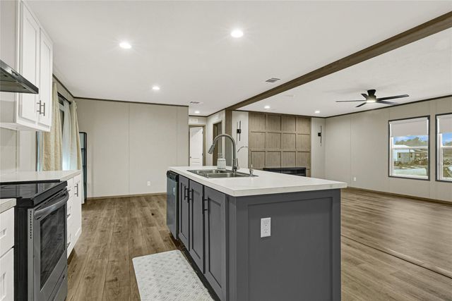 1202 Long Leaf Pine Street, Huffman, TX 77336