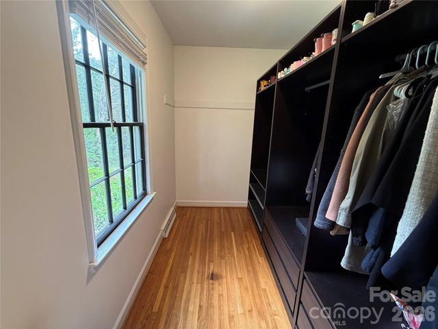 1325 Braeburn Road, Charlotte, NC 28211