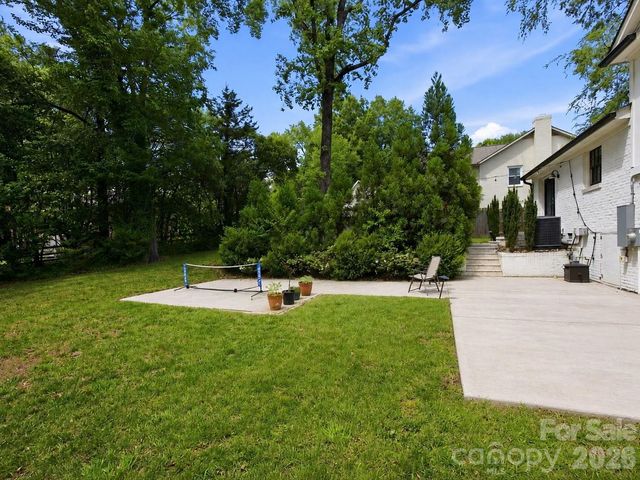 1325 Braeburn Road, Charlotte, NC 28211