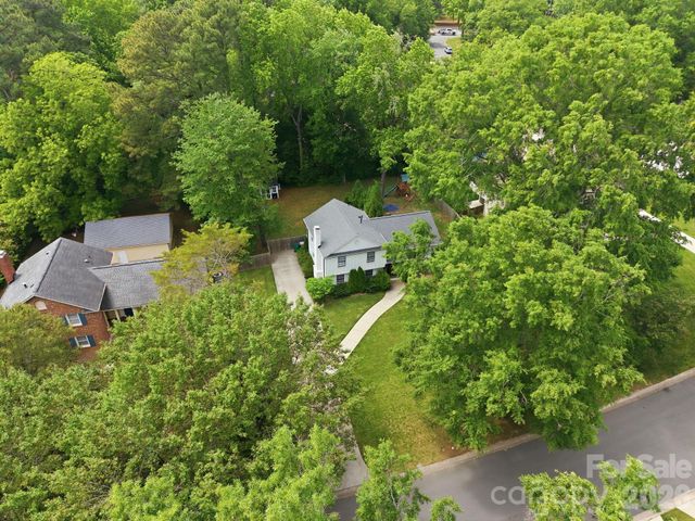 1325 Braeburn Road, Charlotte, NC 28211