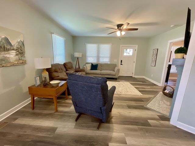 336 Jackson Ave, Lawrenceburg, TN 38464