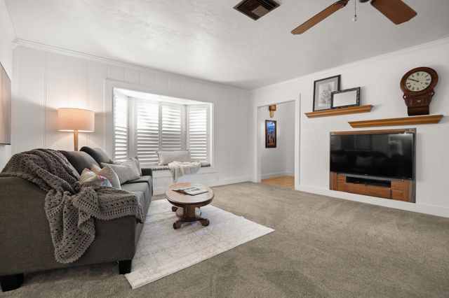 214 N Linwood Street, Visalia, CA 93291