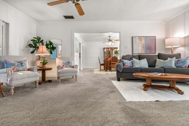 214 N Linwood Street, Visalia, CA 93291