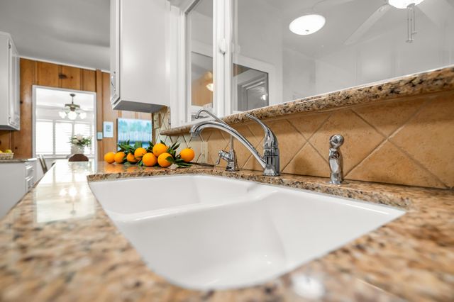 214 N Linwood Street, Visalia, CA 93291