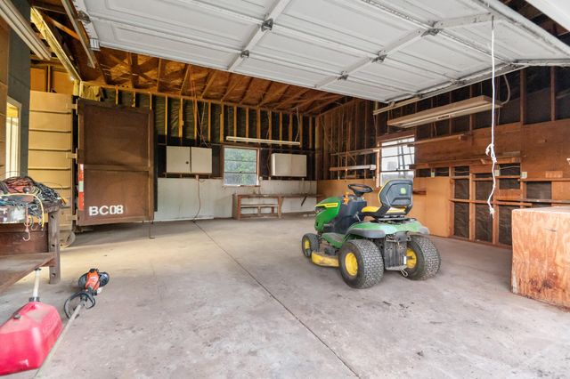 214 N Linwood Street, Visalia, CA 93291