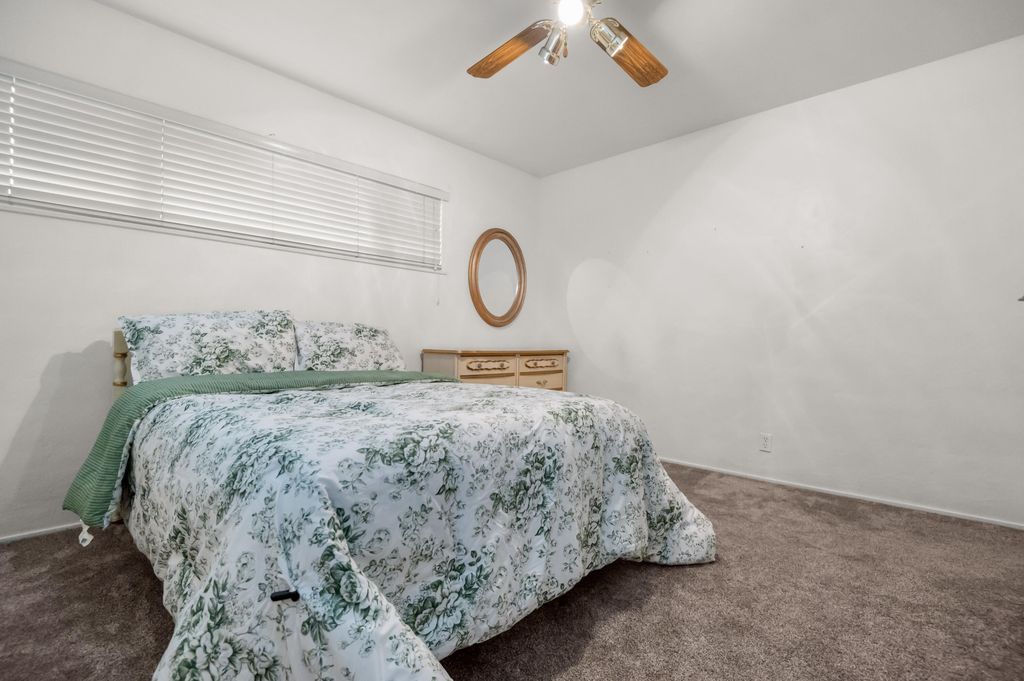 Image 38 of property listing at 214 N Linwood Street, Visalia, CA 93291