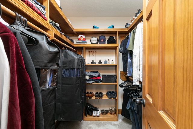 2020 N Equestrian Lane, Nixa, MO 65714