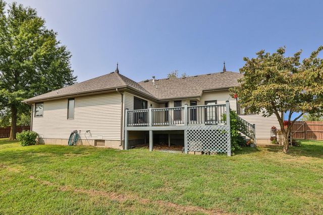 2020 N Equestrian Lane, Nixa, MO 65714