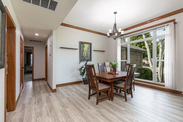 2020 N Equestrian Lane, Nixa, MO 65714