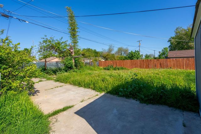 3813 Fig St, Sacramento, CA 95838