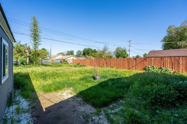 3813 Fig St, Sacramento, CA 95838