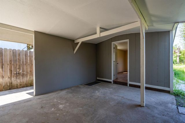 3813 Fig St, Sacramento, CA 95838