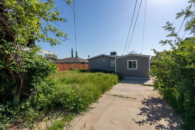 3813 Fig St, Sacramento, CA 95838