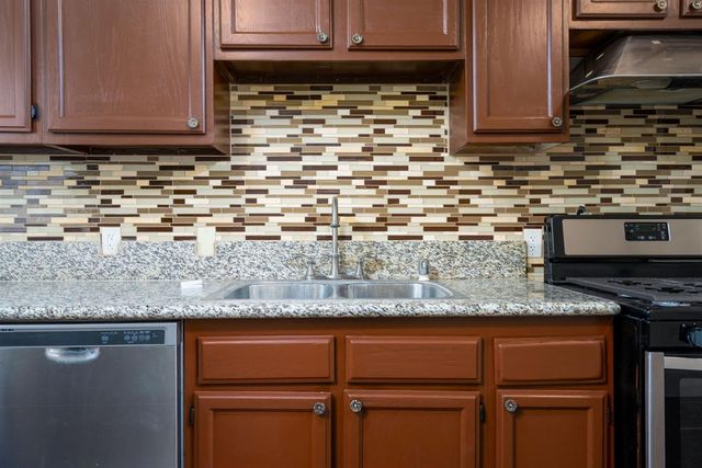 3813 Fig St, Sacramento, CA 95838