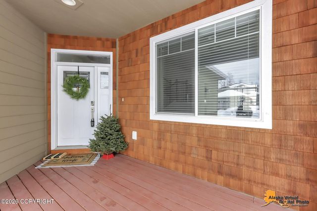 5502 Yukon Charlie Loop, Anchorage, AK 99502