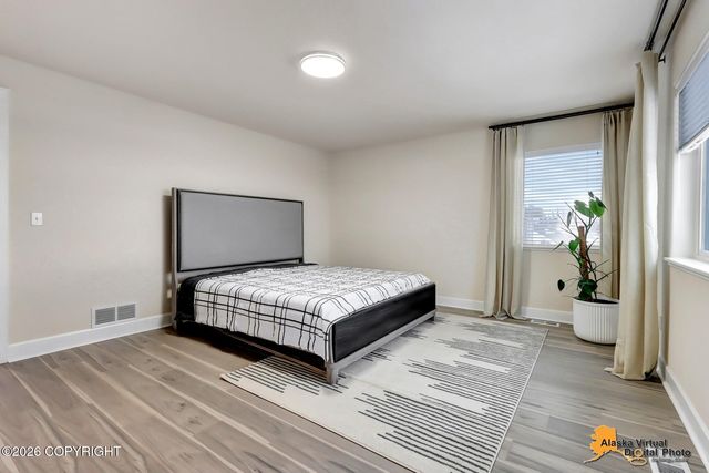 5502 Yukon Charlie Loop, Anchorage, AK 99502