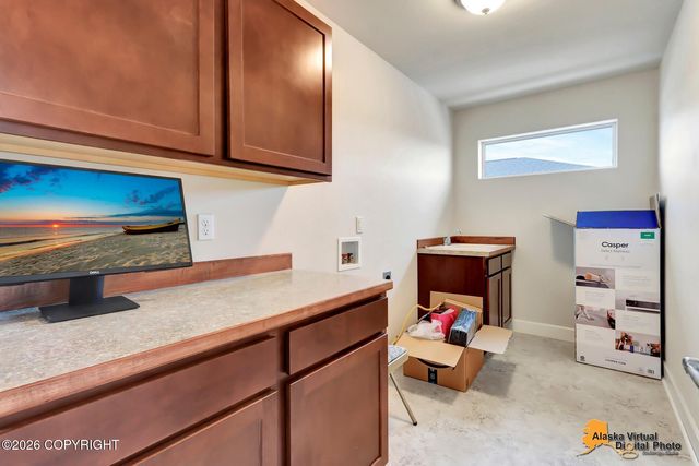 5502 Yukon Charlie Loop, Anchorage, AK 99502