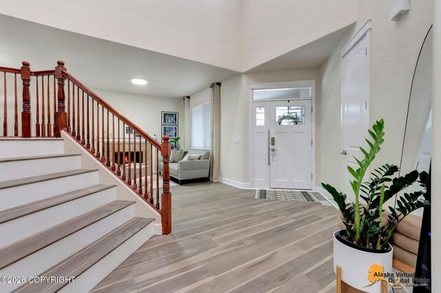5502 Yukon Charlie Loop, Anchorage, AK 99502