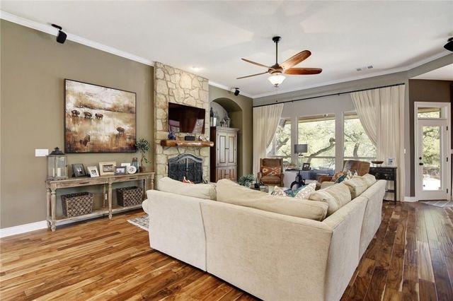 300 High Plains DR, Dripping Springs, TX 78620