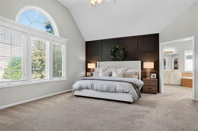 13877 S Gallery Street, Olathe, KS 66062