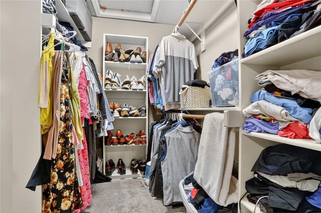 13877 S Gallery Street, Olathe, KS 66062