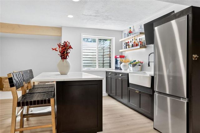 13877 S Gallery Street, Olathe, KS 66062