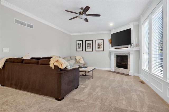 13877 S Gallery Street, Olathe, KS 66062