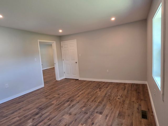326 Murphy Avenue, Ferguson, KY 42533