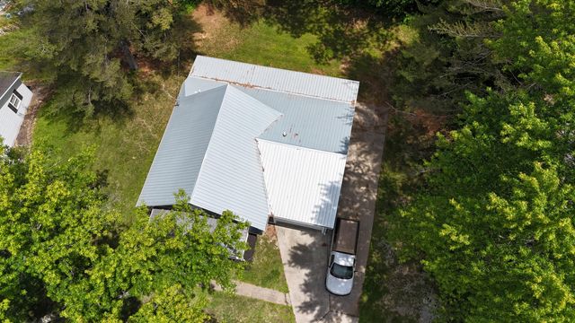 326 Murphy Avenue, Ferguson, KY 42533