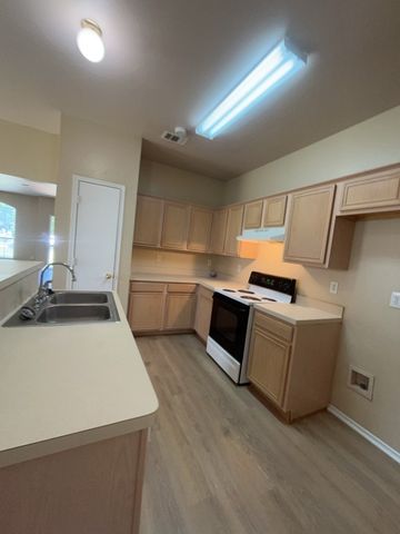 1824 Mcneely Street, Lancaster, TX 75134