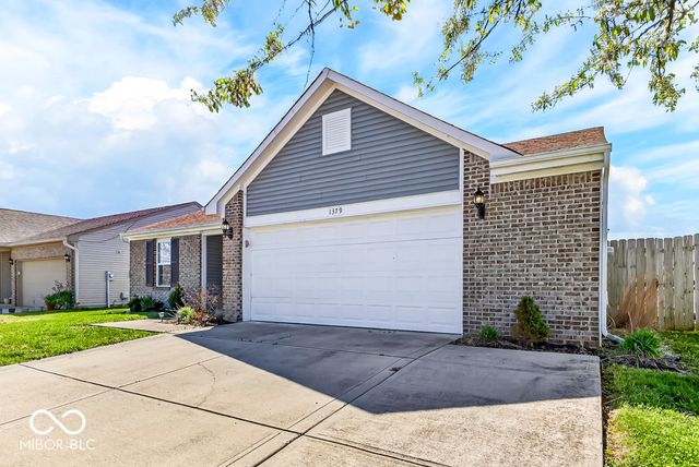 1379 Fiesta Drive, Franklin, IN 46131