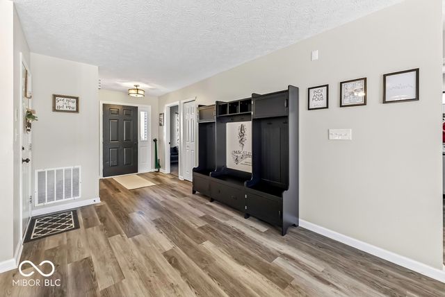 1379 Fiesta Drive, Franklin, IN 46131