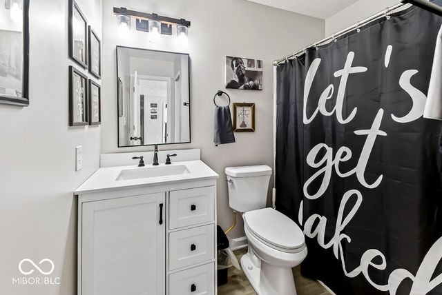 1379 Fiesta Drive, Franklin, IN 46131
