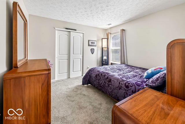 1379 Fiesta Drive, Franklin, IN 46131