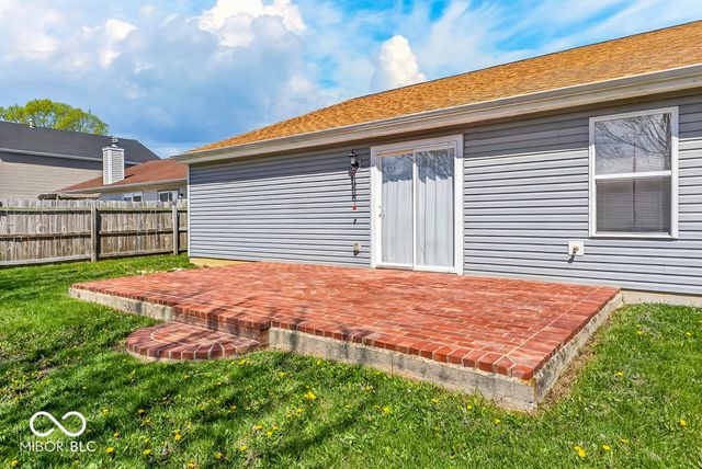 1379 Fiesta Drive, Franklin, IN 46131