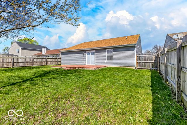 1379 Fiesta Drive, Franklin, IN 46131