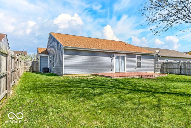 1379 Fiesta Drive, Franklin, IN 46131