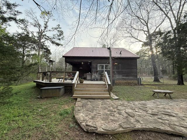 5 Sanders Rock Trail, Higden, AR 72067