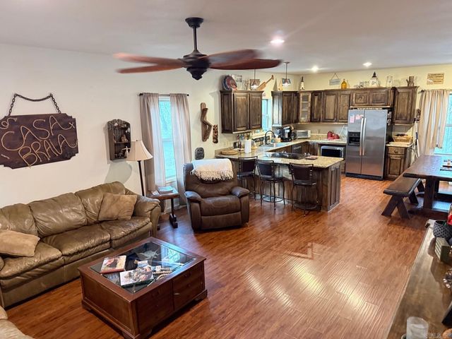 5 Sanders Rock Trail, Higden, AR 72067